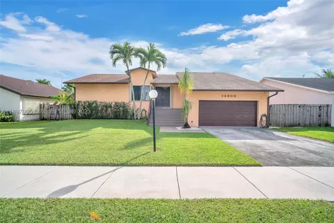 13900 SW 108th St, Miami, FL 33186