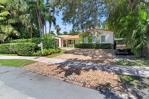 299 W Mashta Dr, Key Biscayne, FL 33149