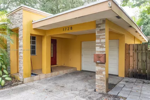 1728 SW 12th Ct, Fort Lauderdale, FL 33312