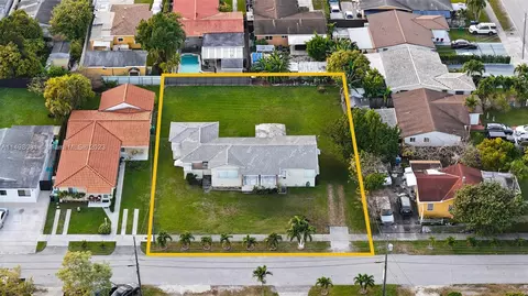 3240 SW 89th Ave, Miami, FL 33165