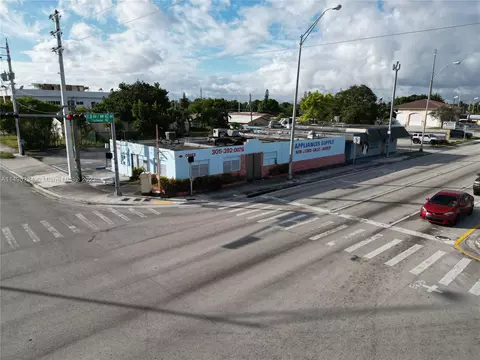 4148 E 8th Ave, Hialeah, FL 33013 photo 4