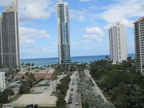 231 174th St #1014, Sunny Isles Beach, FL 33160