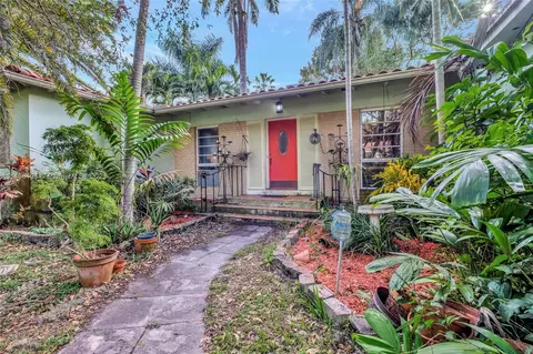 348 NE 85th St, El Portal, FL 33138