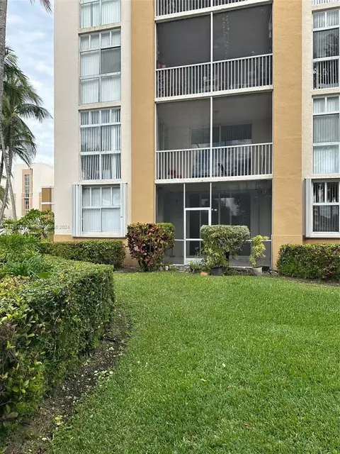 9805 NW 52nd St #105, Doral, FL 33178
