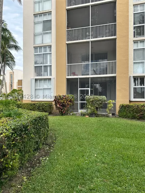 9805 NW 52nd St #105, Doral, FL 33178