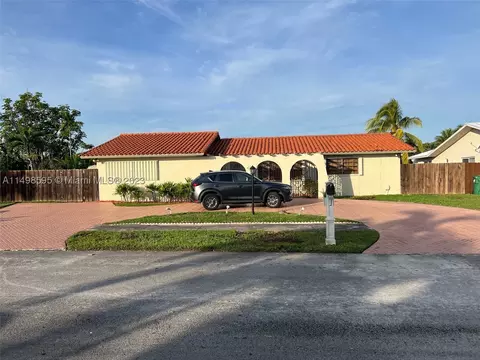 6700 SW 107th Ct, Miami, FL 33173