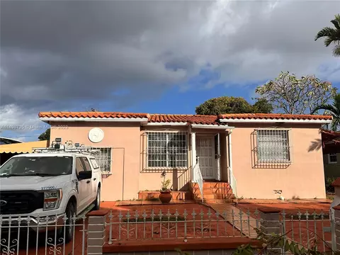 4353 SW 2nd St, Miami, FL 33134