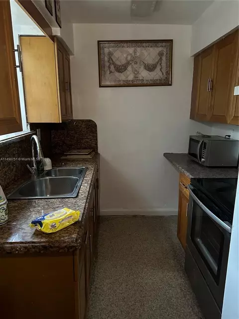 61 E 52nd Pl, Hialeah, FL 33013 photo 13