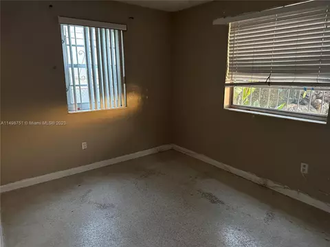 61 E 52nd Pl, Hialeah, FL 33013 photo 22