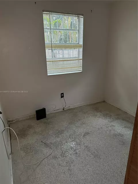 61 E 52nd Pl, Hialeah, FL 33013 photo 20