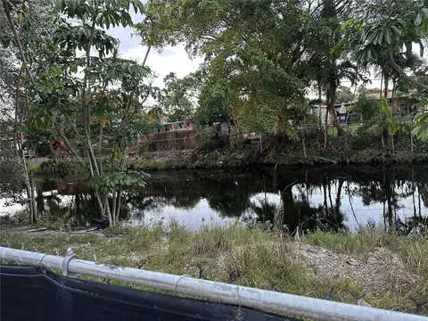 61 E 52nd Pl, Hialeah, FL 33013 photo 37