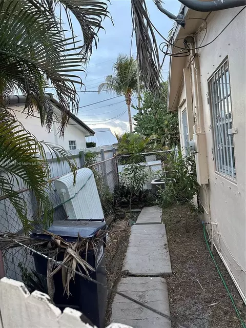 61 E 52nd Pl, Hialeah, FL 33013 photo 42