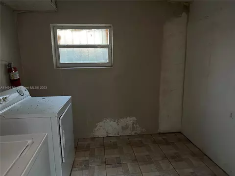 61 E 52nd Pl, Hialeah, FL 33013 photo 31