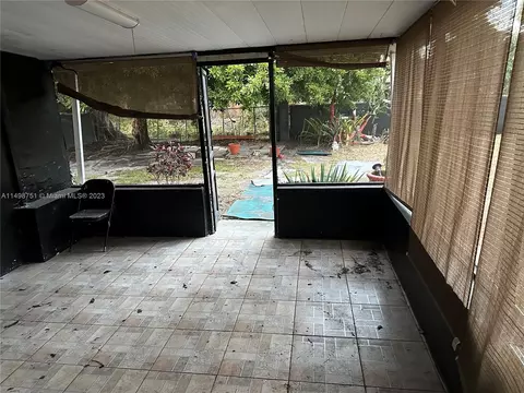 61 E 52nd Pl, Hialeah, FL 33013 photo 26