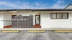 1122 SW 87 Ave UNIT A-5, Miami, FL 33174