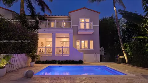 668 Fernwood Rd #2, Key Biscayne, FL 33149