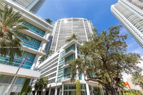 90 SW 3rd St #3406, Miami, FL 33130