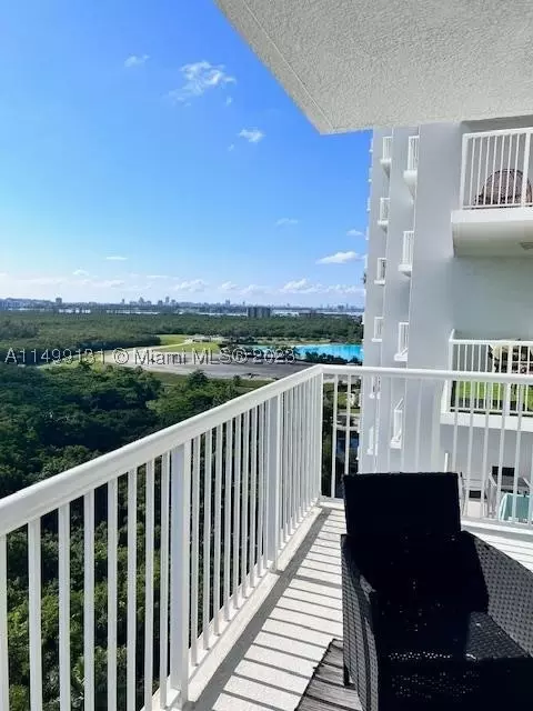 14951 Royal Oaks La #1603, North Miami, FL 33181