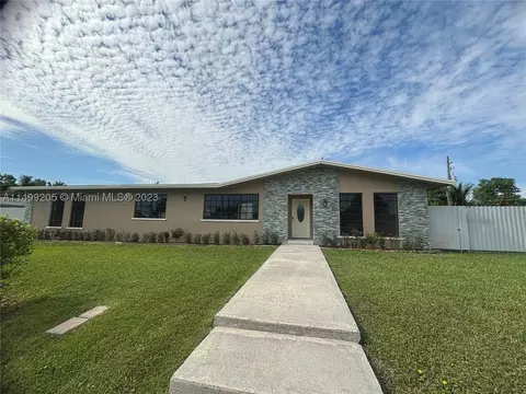 16230 SW 108th Ct, Miami, FL 33157