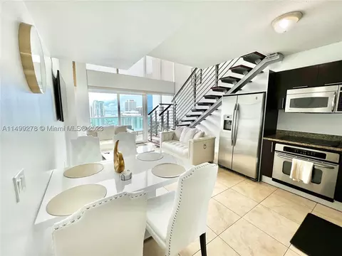 41 SE 5th St #2311, Miami, FL 33131