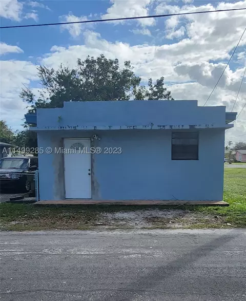 313 NW 7th Ct, Hallandale Beach, FL 33009