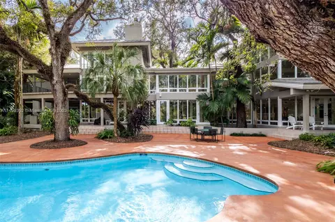 5355 Hammock Dr, Coral Gables, FL 33156