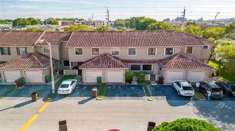 2550 W 60th Pl #106-19, Hialeah, FL 33016