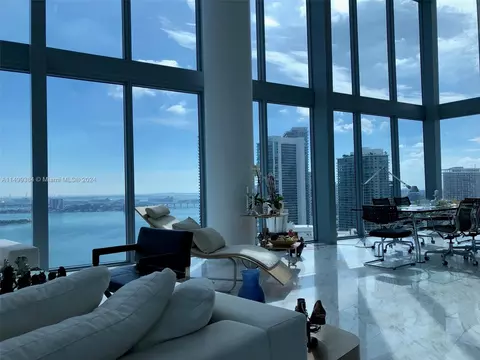 601 NE 36th St #3512, Miami, FL 33137