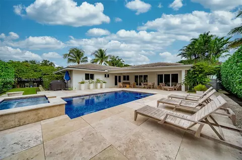 99 SW 11th Ct, Boca Raton, FL 33486