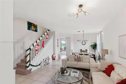 3486 W 103rd Ter, Hialeah, FL 33018 photo 4