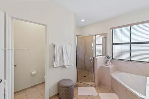 3486 W 103rd Ter, Hialeah, FL 33018 photo 23