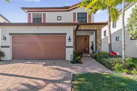 3486 W 103rd Ter, Hialeah, FL 33018 photo 2