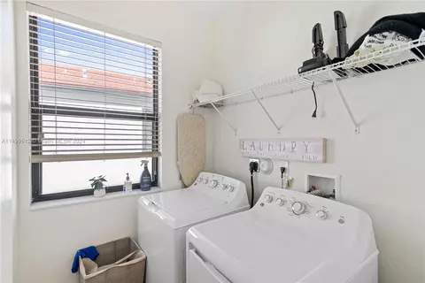 3486 W 103rd Ter, Hialeah, FL 33018 photo 29