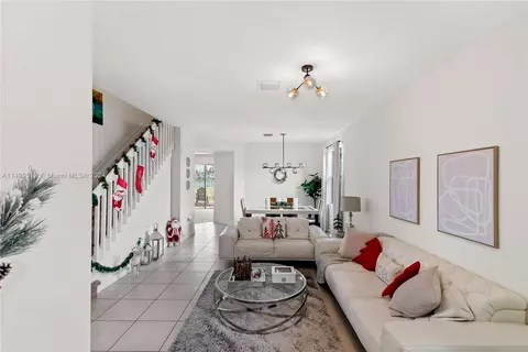 3486 W 103rd Ter, Hialeah, FL 33018 photo 3