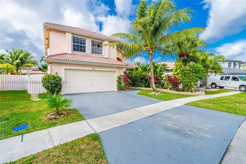 2864 SW 183rd Ave, Miramar, FL 33029