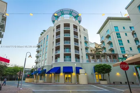 7275 SW 90th Way #512, Miami, FL 33156