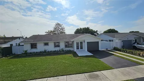 13210 SW 44th St, Miami, FL 33175