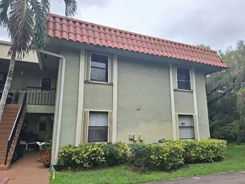 9708 Hammocks Blvd #204-32, Miami, FL 33196