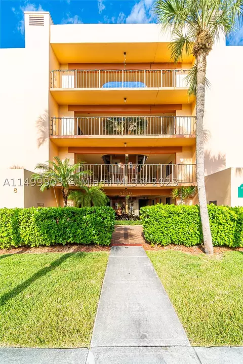 8700 SW 133rd Ave Rd #413, Miami, FL 33183