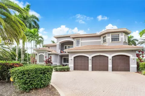 2823 Birch Ter, Davie, FL 33330
