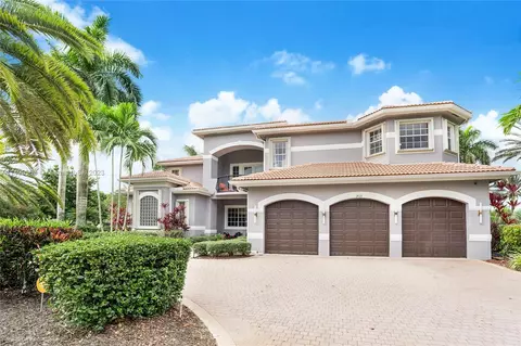 2823 Birch Ter, Davie, FL 33330