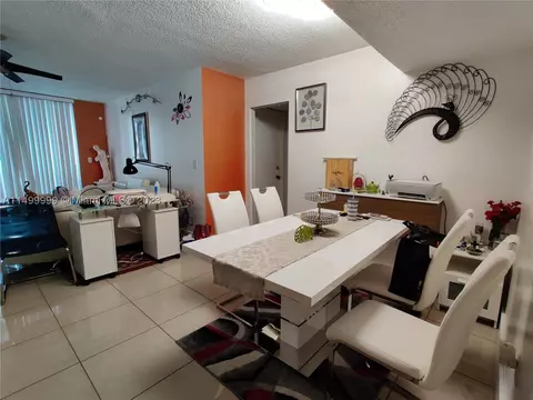 5055 NW 7th St #509, Miami, FL 33126