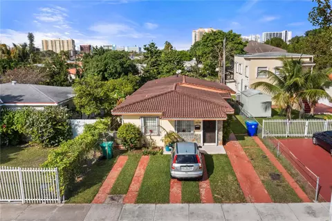 3259 SW 26th St, Miami, FL 33133