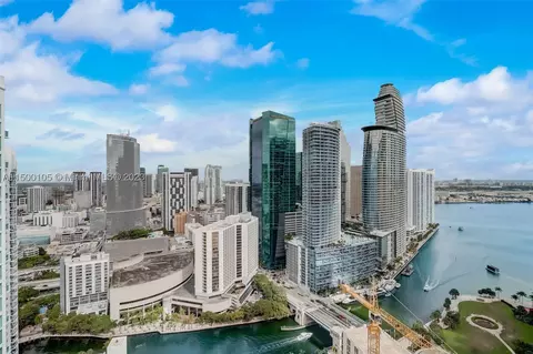 55 SE 6th St #4003, Miami, FL 33131