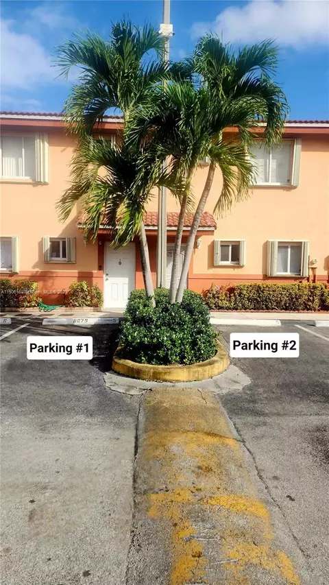 8079 NW 8th St #5, Miami, FL 33126