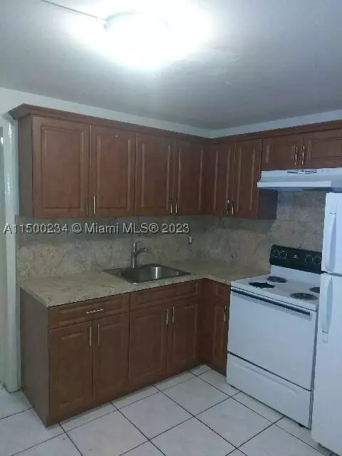 5611 NW 14th Ct, Lauderhill, FL 33313