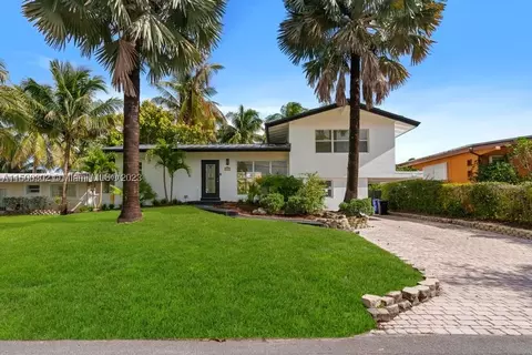 2530 Key Largo Ln, Fort Lauderdale, FL 33312