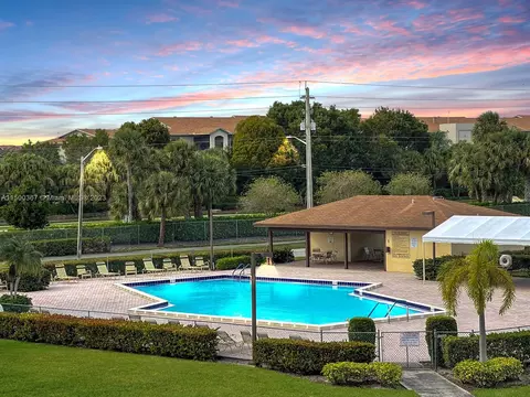 13550 SW 6th Ct #301A, Pembroke Pines, FL 33027