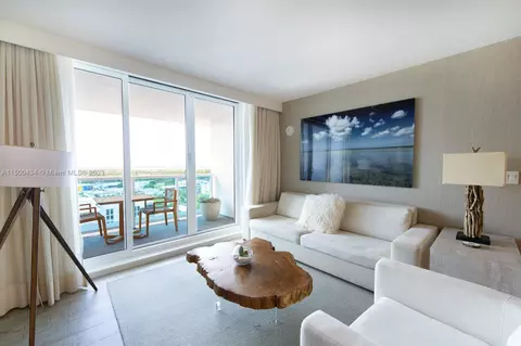 102 24th St #1545, Miami Beach, FL 33139