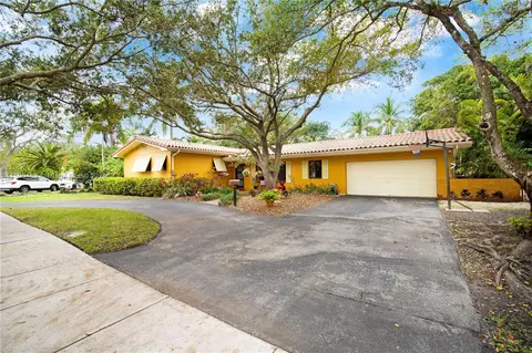 11300 SW 74th Ave, Pinecrest, FL 33156